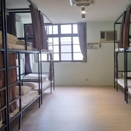 Auberge de jeunesse 想巷背包客棧 à Hsinchu Extérieur photo